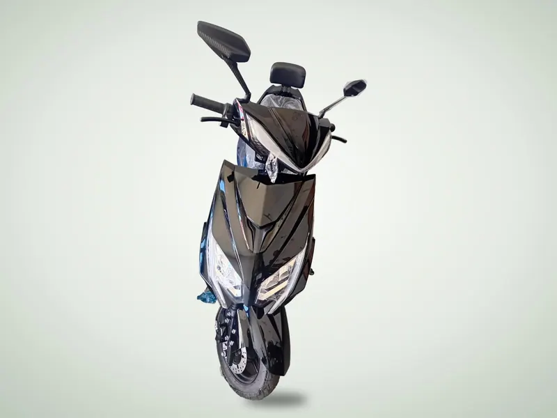 Scooter elétrica ZL3 Sport preta, vista de frente